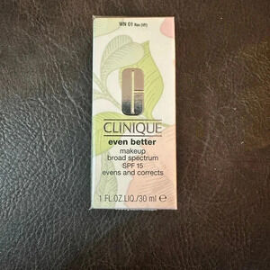 Clinique Even Better Makeup Broad Spectrum SPF 15 WN 01 flax Evens Sealed